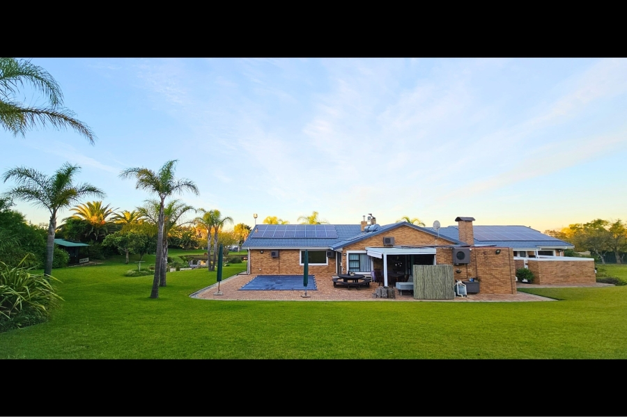 3 Bedroom Property for Sale in Vierlanden Western Cape